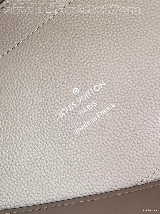 WIS 17CM LOUIS 29.5 x x VUITTON HINA-46 0715